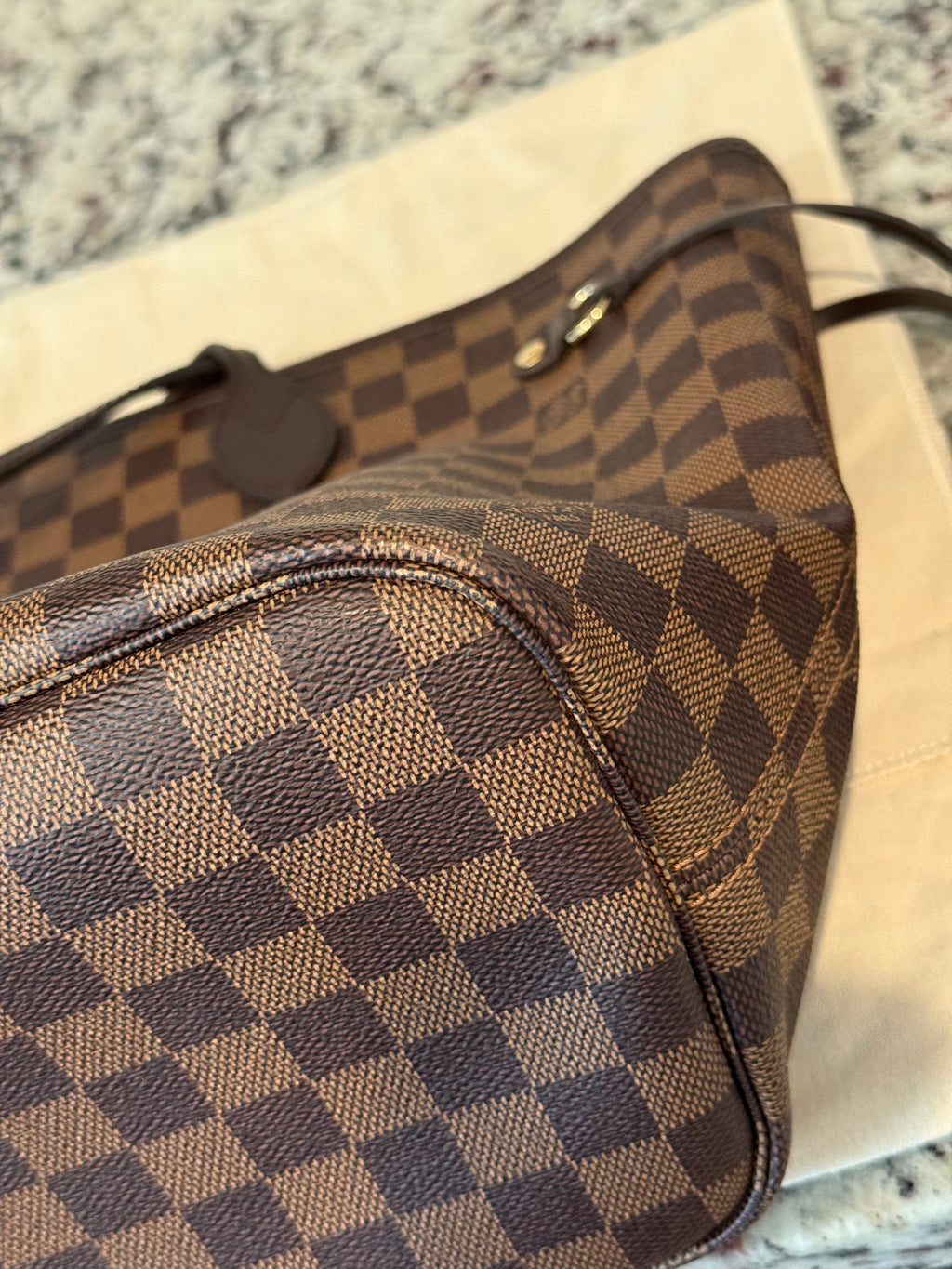 Louis Vuitton Neverfull MM