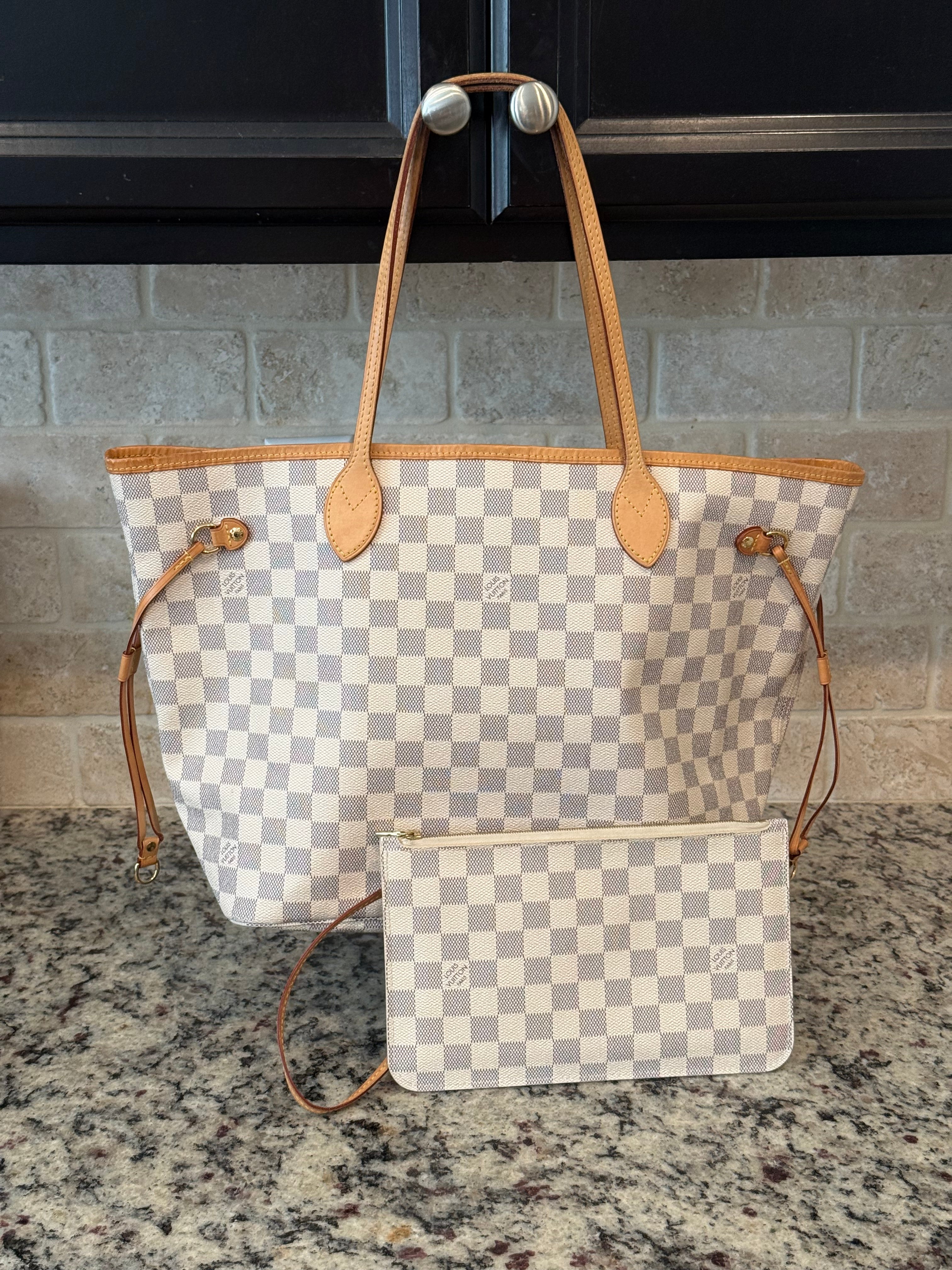 Louis Vuitton Neverfull MM Tote