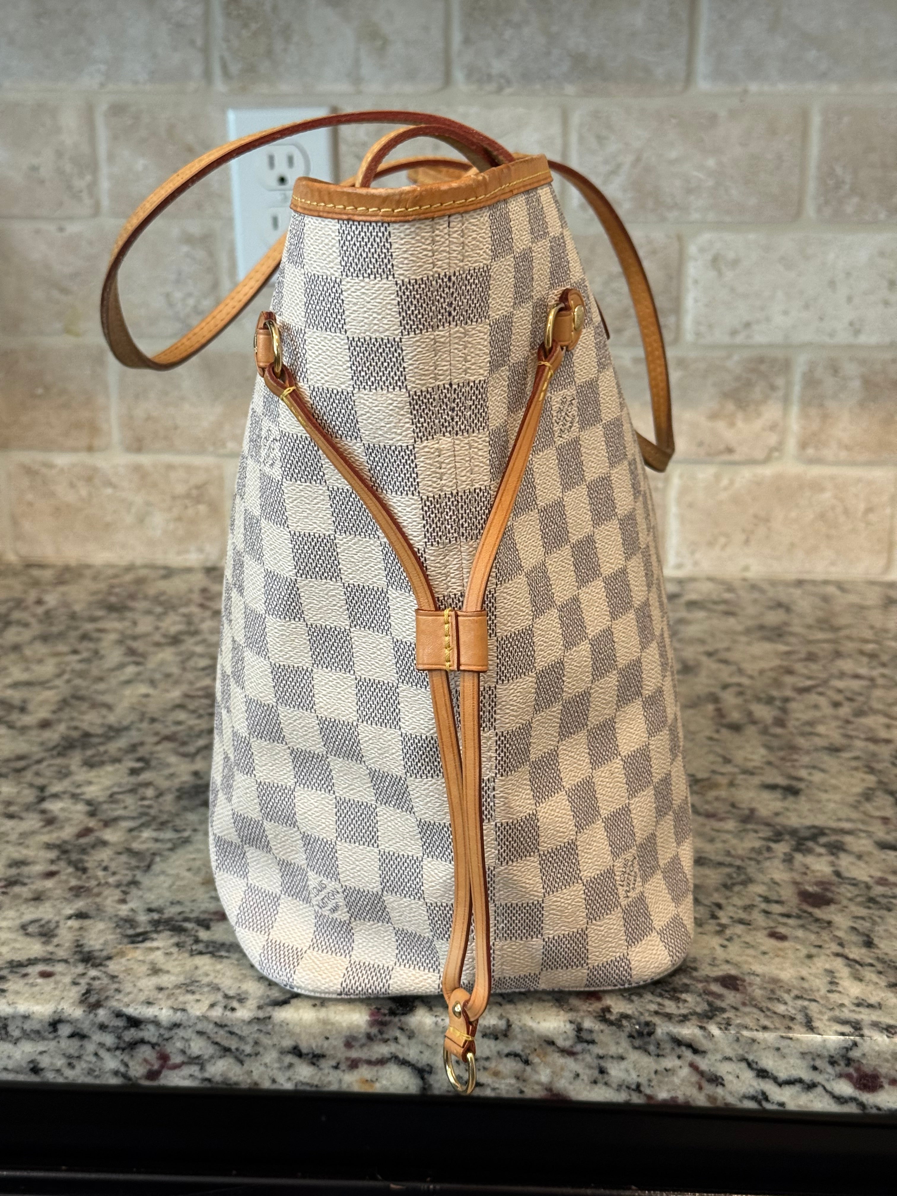 Louis Vuitton Neverfull MM Tote
