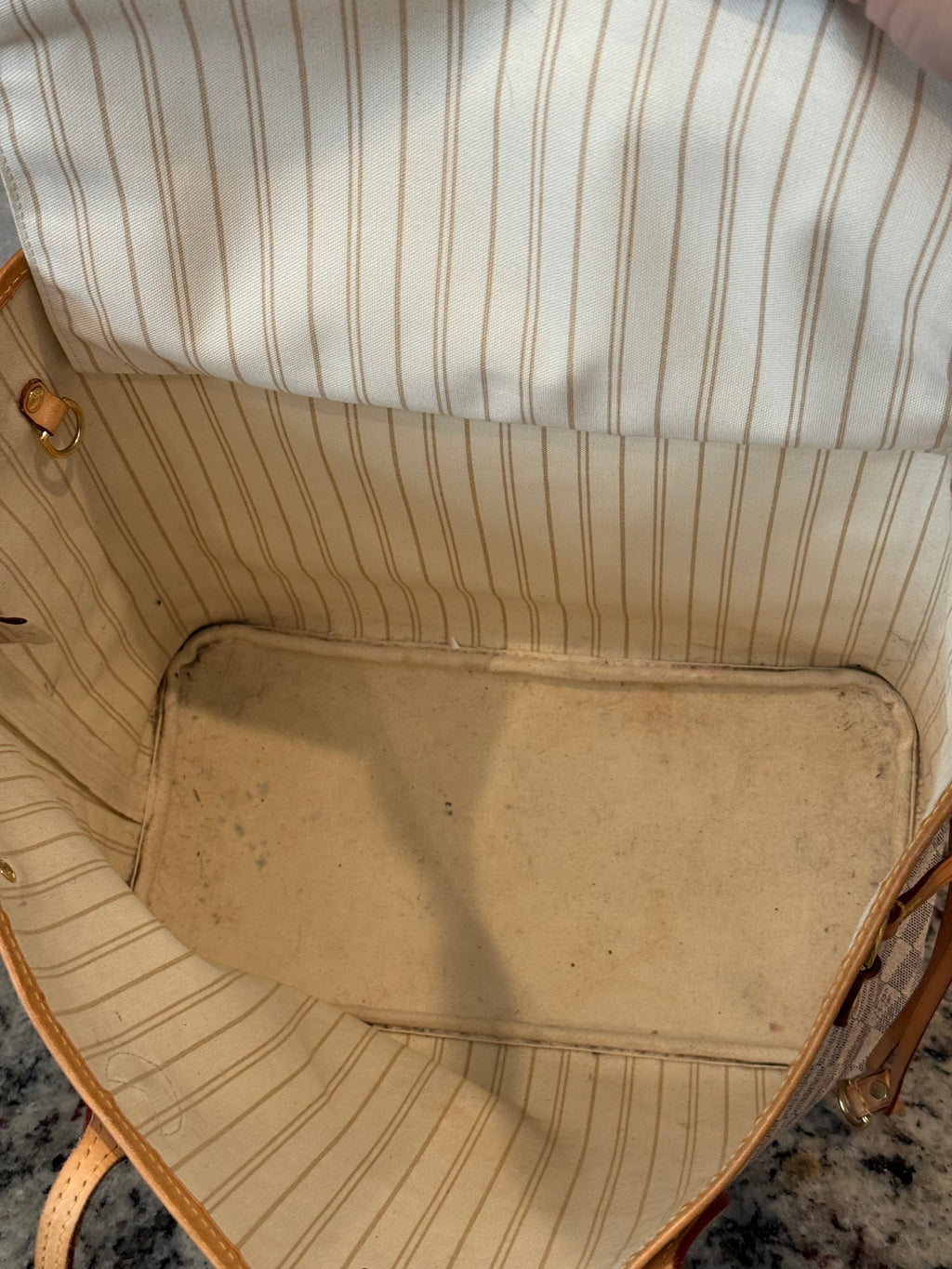 Louis Vuitton Neverfull MM Tote