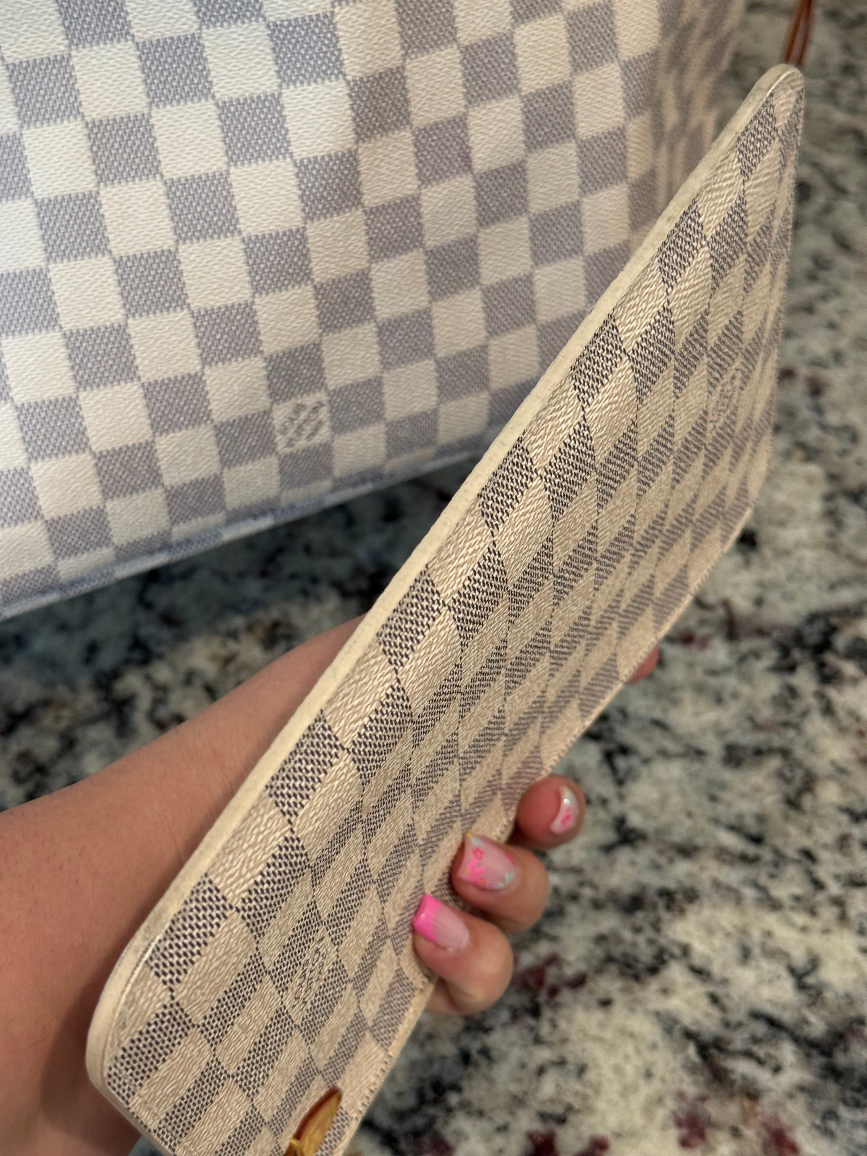 Louis Vuitton Neverfull MM Tote