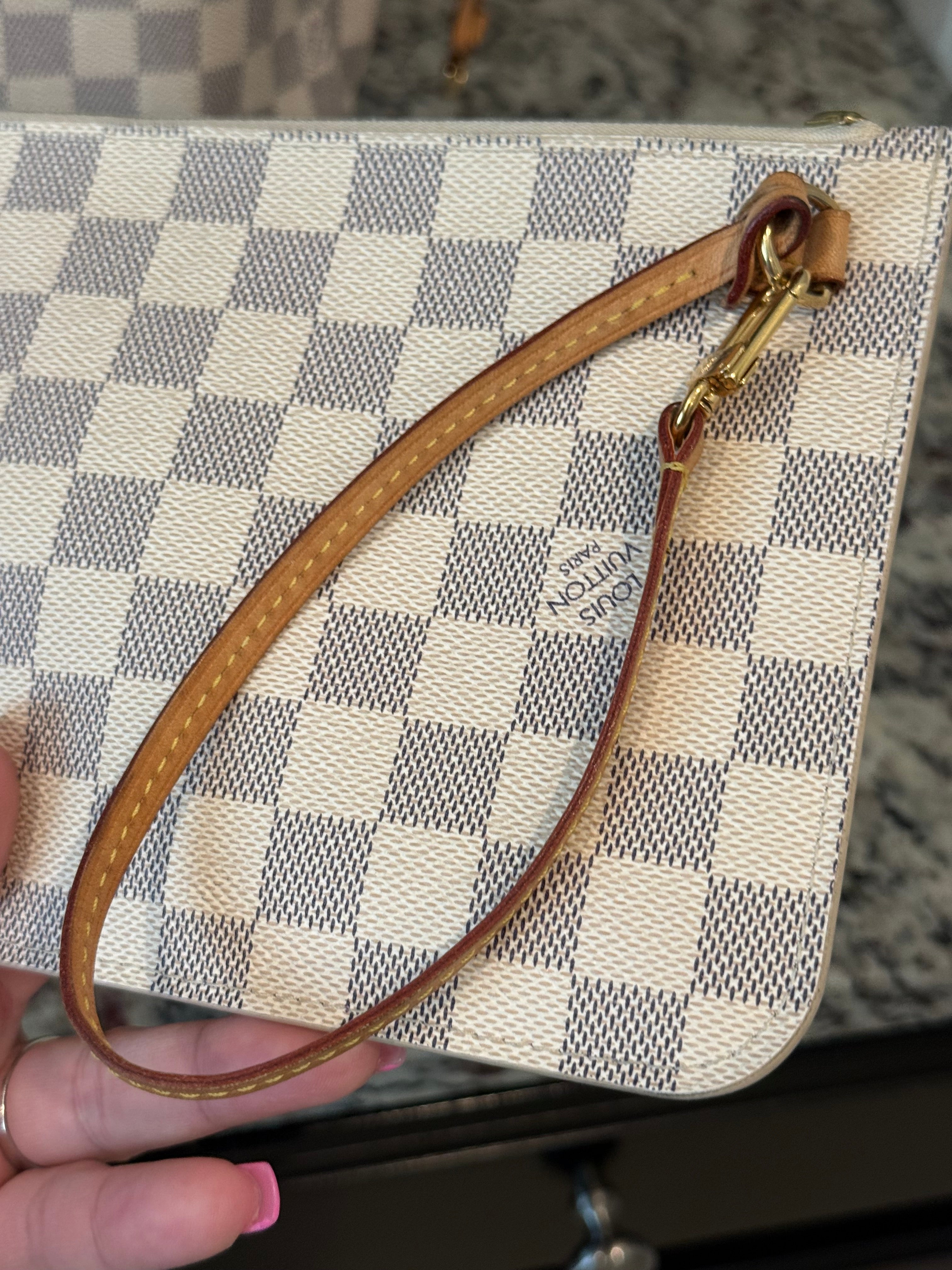 Louis Vuitton Neverfull MM Tote